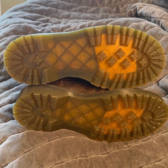 Dr. Martens 2976 Bex Crazy Horse Chelsea Boots - Picture 8 of 9